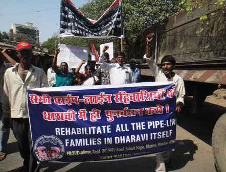 Mumbai, Demostration to support alternative to evictions in Dharavi, MARCH 2011